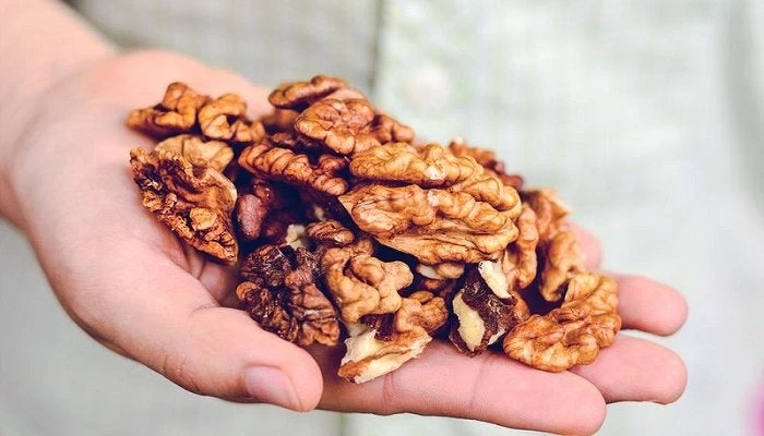 Πέντε υπερτροφές για τον εγκέφαλο & ποια ώρα της ημέρας πρέπει να τις καταναλώνετε